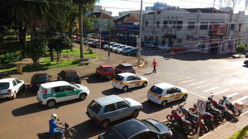 Divisão de Trânsito alerta motoristas sobre a legislação